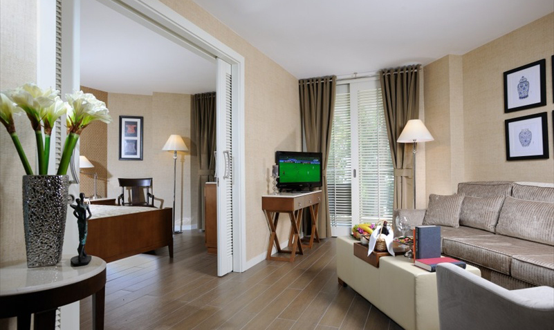 Elegance Hotel İnternational